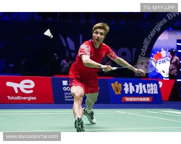 全运会决赛现场万名观众呐喊，石宇奇夺冠后扔拍呐喊释放压力